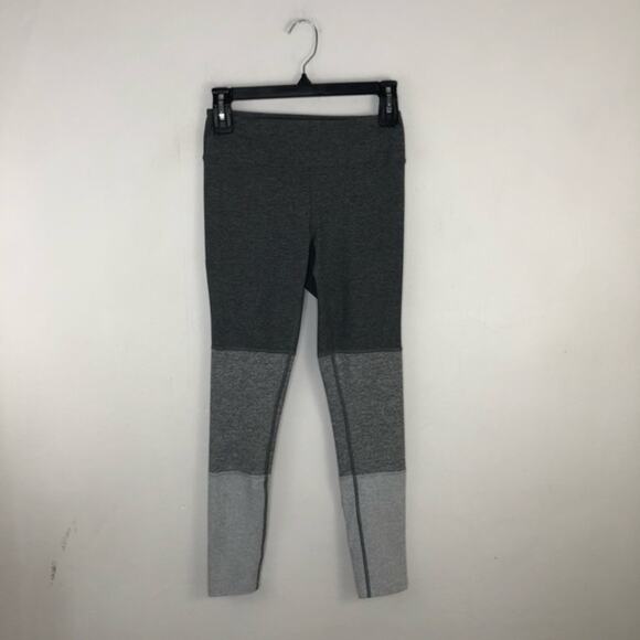 Outdoor Voices Gray Gradient  7/8 Leggings Size Small - Picture 12 of 12